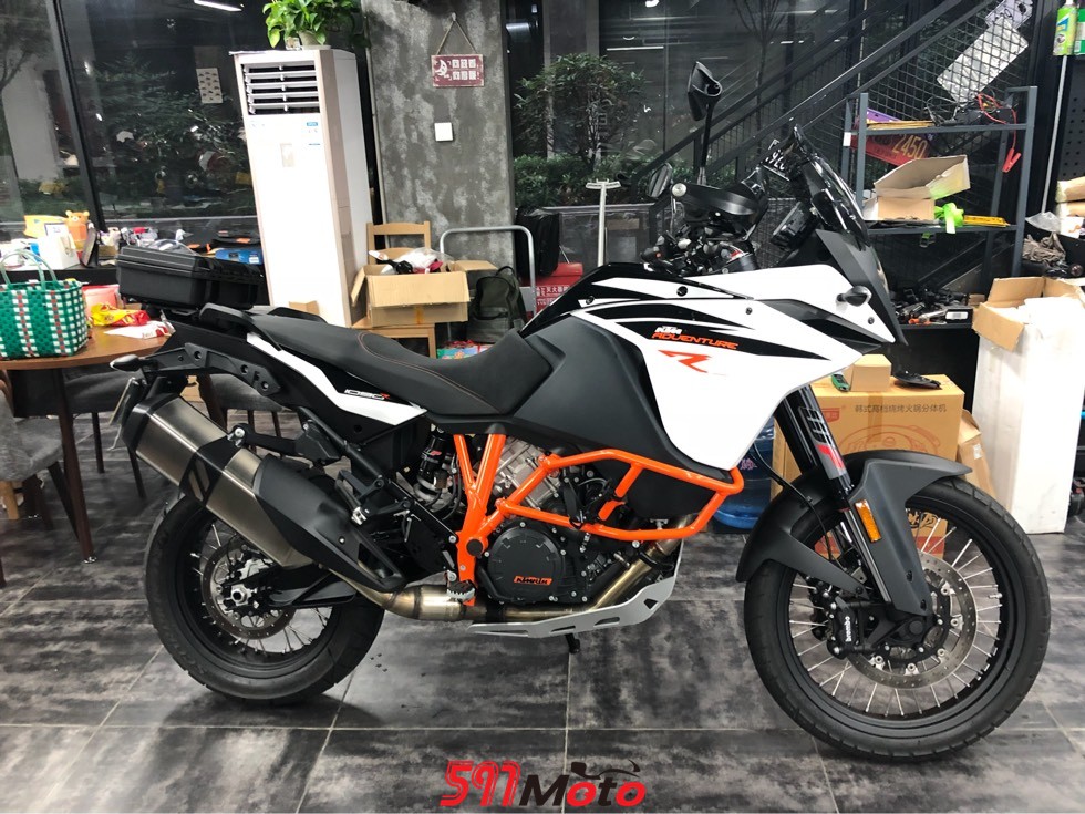 (已售)【聚摩club】18年沪c大贸ktm1090r 刚上牌1个月