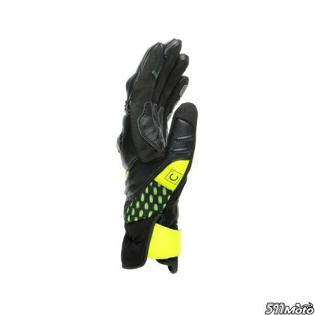 vr46-sector-short-gloves (3).jpg