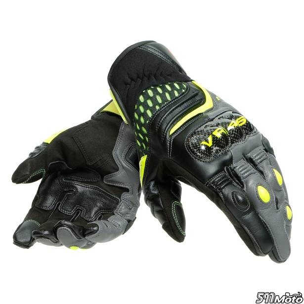 vr46-sector-short-gloves (4).jpg