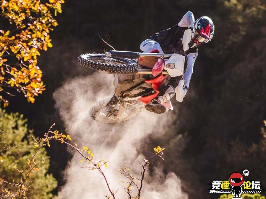 2197fcfdd94b49c6a01d8aa7d0a314ee~tplv-tt-origin-web:gif.jpeg 2197fcfdd94b49c6a01d8aa7d0a314ee~tplv-tt-origin-web:gif.jpeg