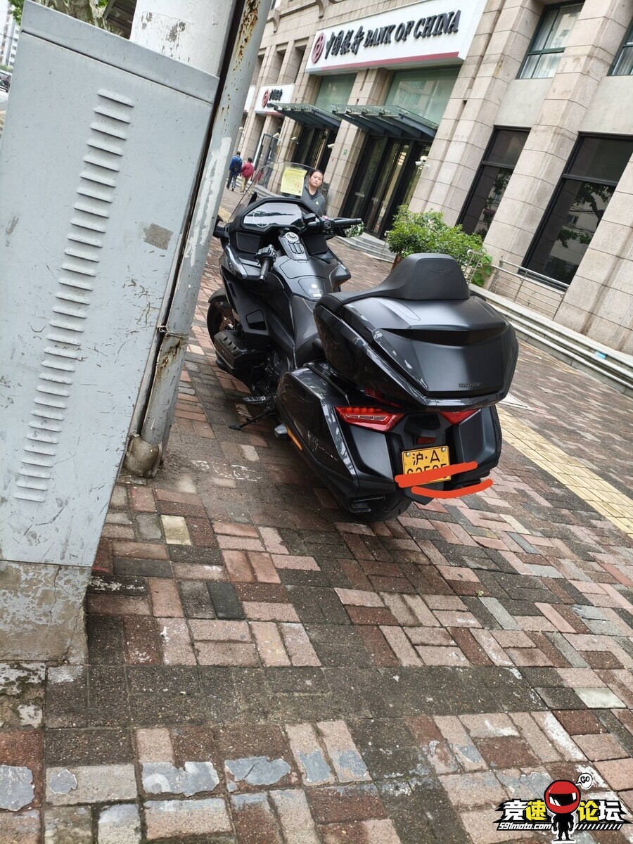 1747455092009766_47.jpg
