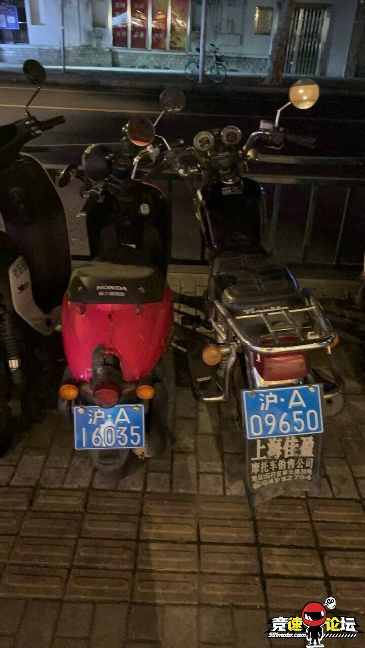 1749504863758816173.jpg