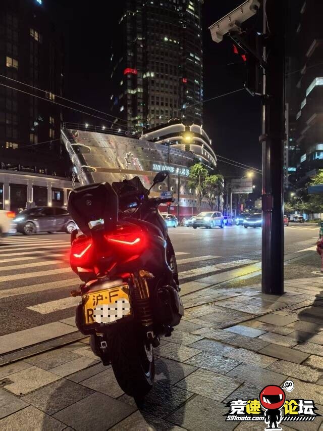 175186132984997_952.jpg