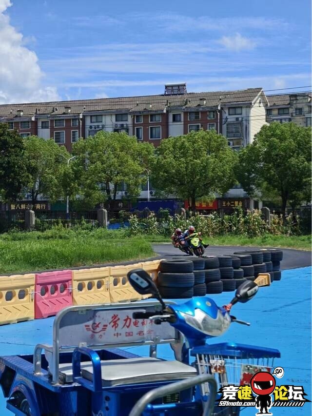 1752935867838581297.jpg
