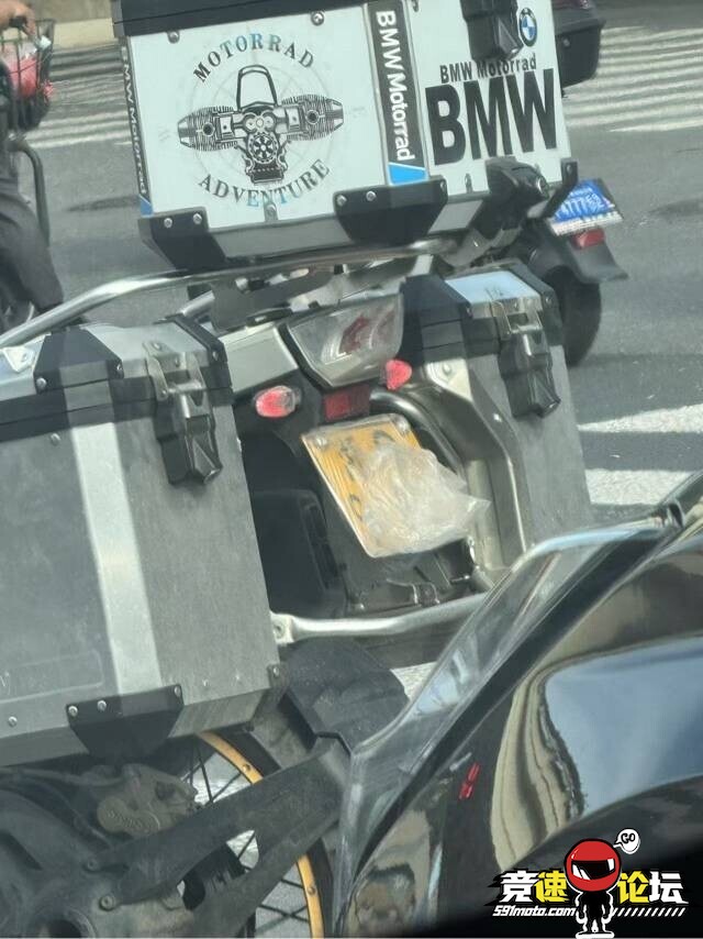 1754182176791832168.jpg
