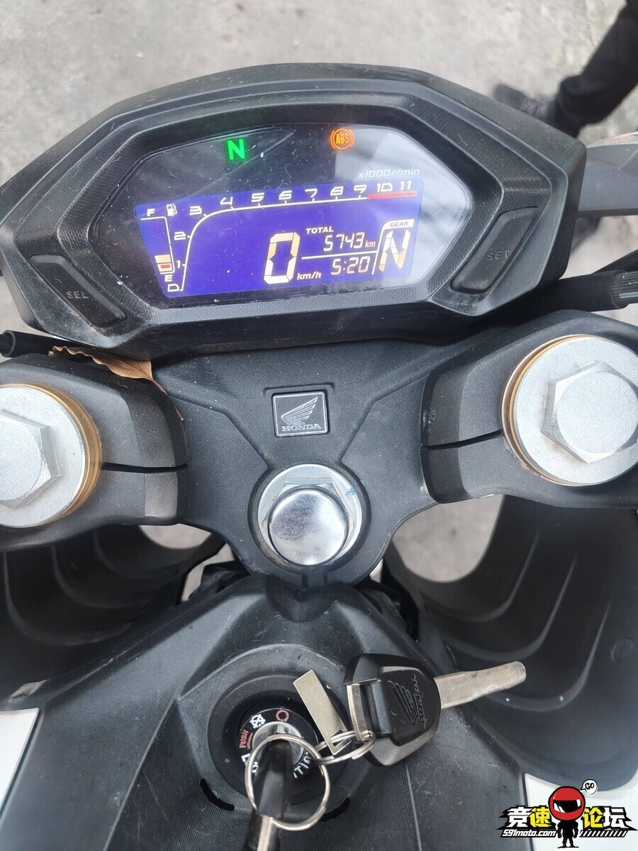 1760014570663248_276.jpg