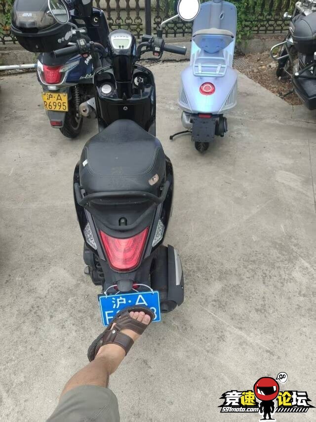 1760015065888955_998.jpg