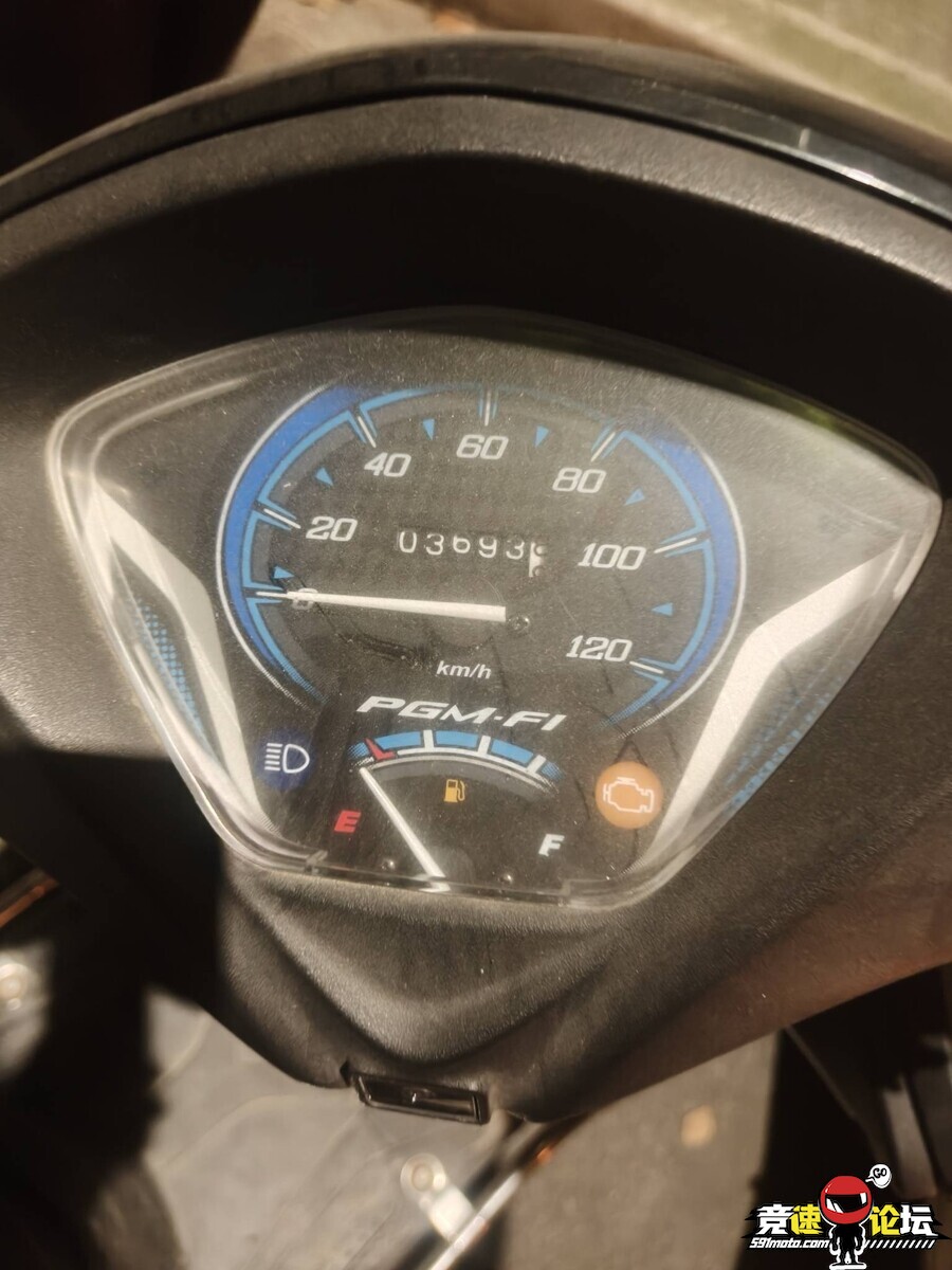 1760106854212482_950.jpg