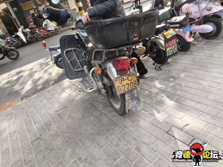 1765640198943537_290.jpg