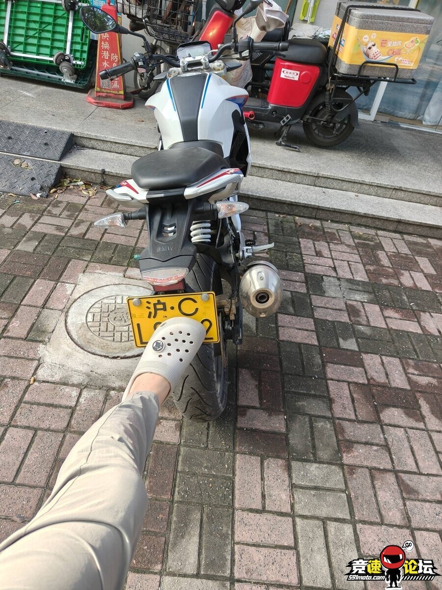1781652606060720_950.jpg