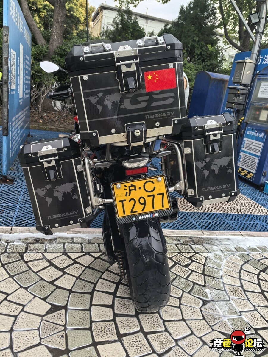1781671048561916_371.jpg