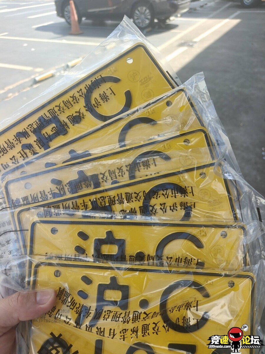 1787025667213734_367.jpg