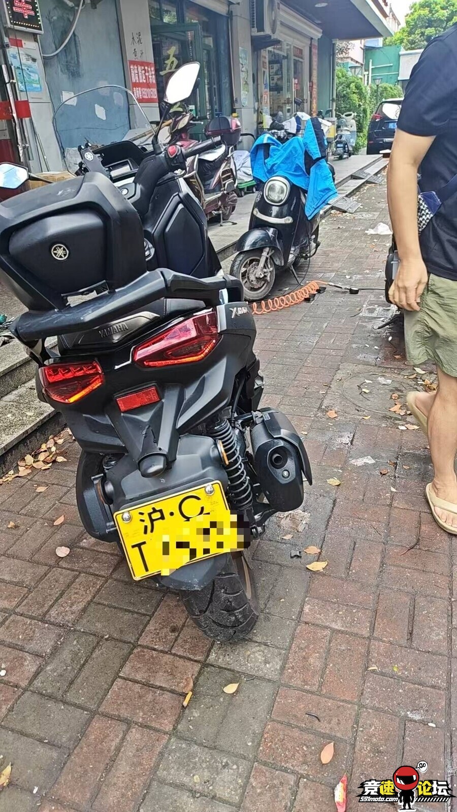 1787962272467483_60.jpg