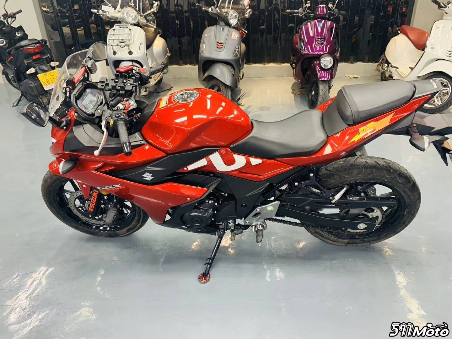 19年国四 铃木 gsx250 靓丽红 实用改件 精品车况