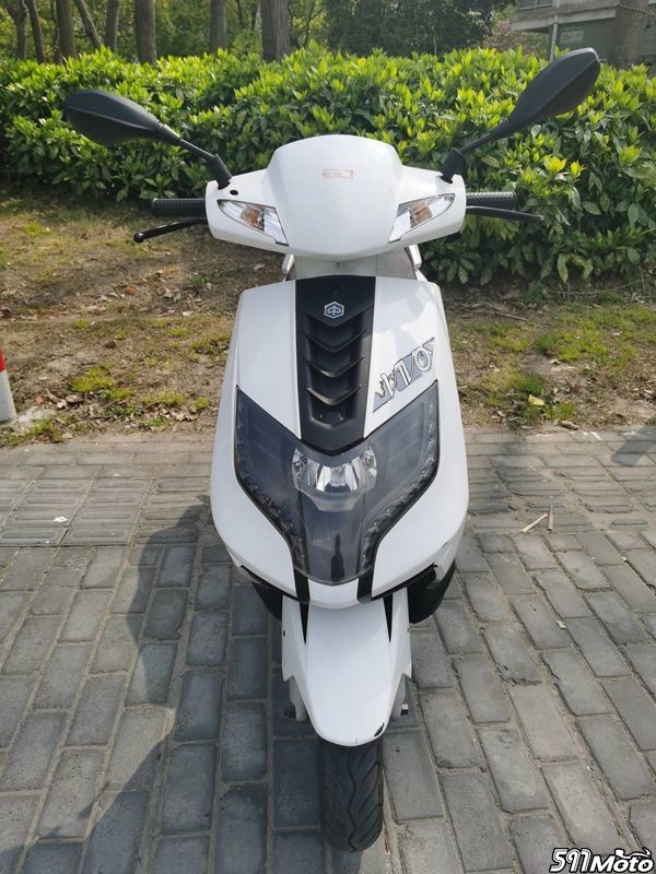 低价4980元出售神车比亚乔唯我免费送兰c