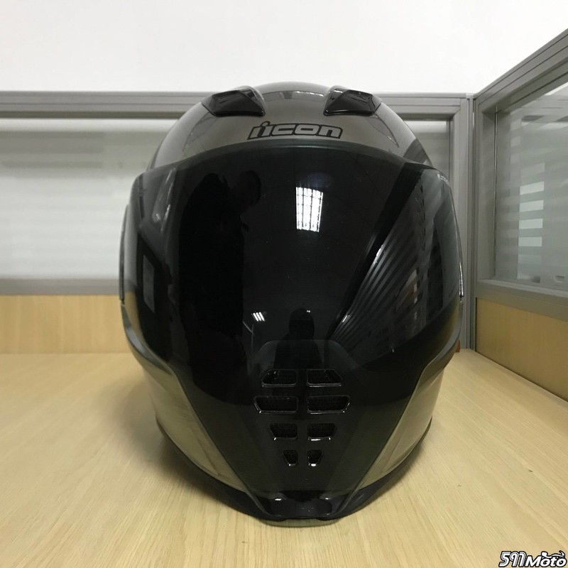 icon airflite 双镜片 电镀做旧银 摩托车头盔全盔.很新.