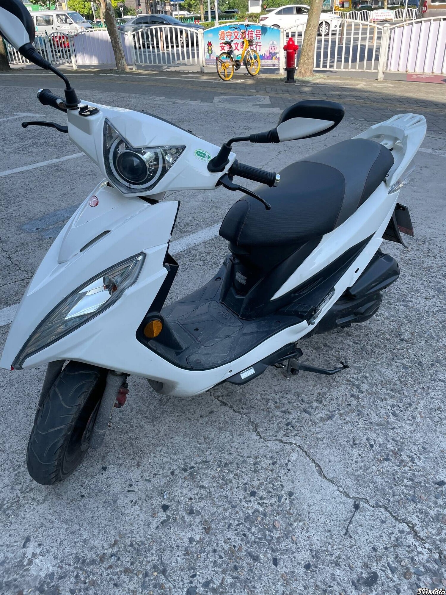 车况超级新,没有任何磕碰有贴膜,支持所有方式调换联系信息【登陆】后